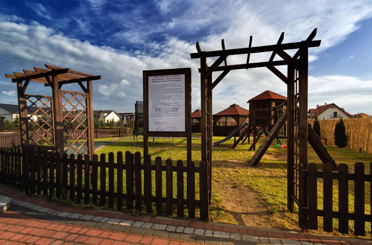 Dworek Rozany Hotel & Restauracja Namyslow Luaran gambar